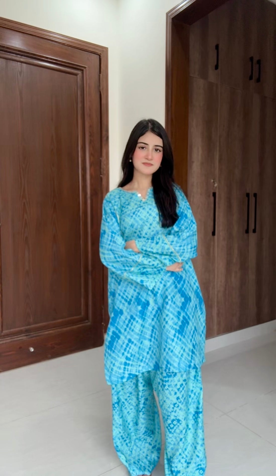 Teal bandhani kurta set with farshi shalwar for women, front view — Threads and Reels Pakistan